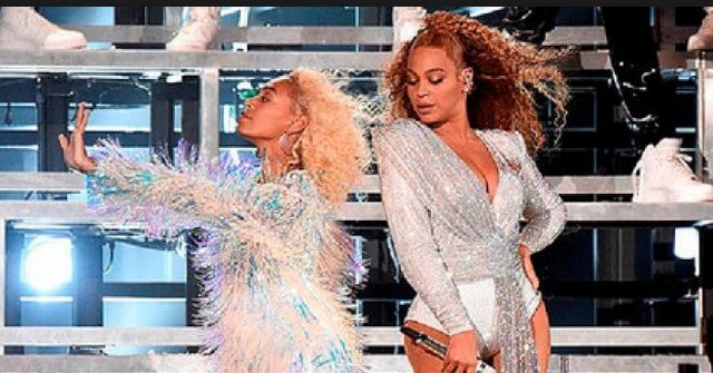 Beyoncé sufrió caída con su hermana en Coachella