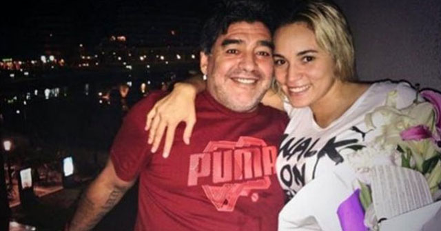 Ven a Diego Maradona golpeando a su ex novia